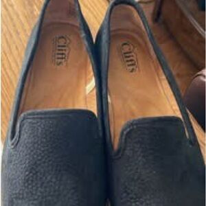 Cliffs by WHITE MOUNTAIN Black Textured Loafers